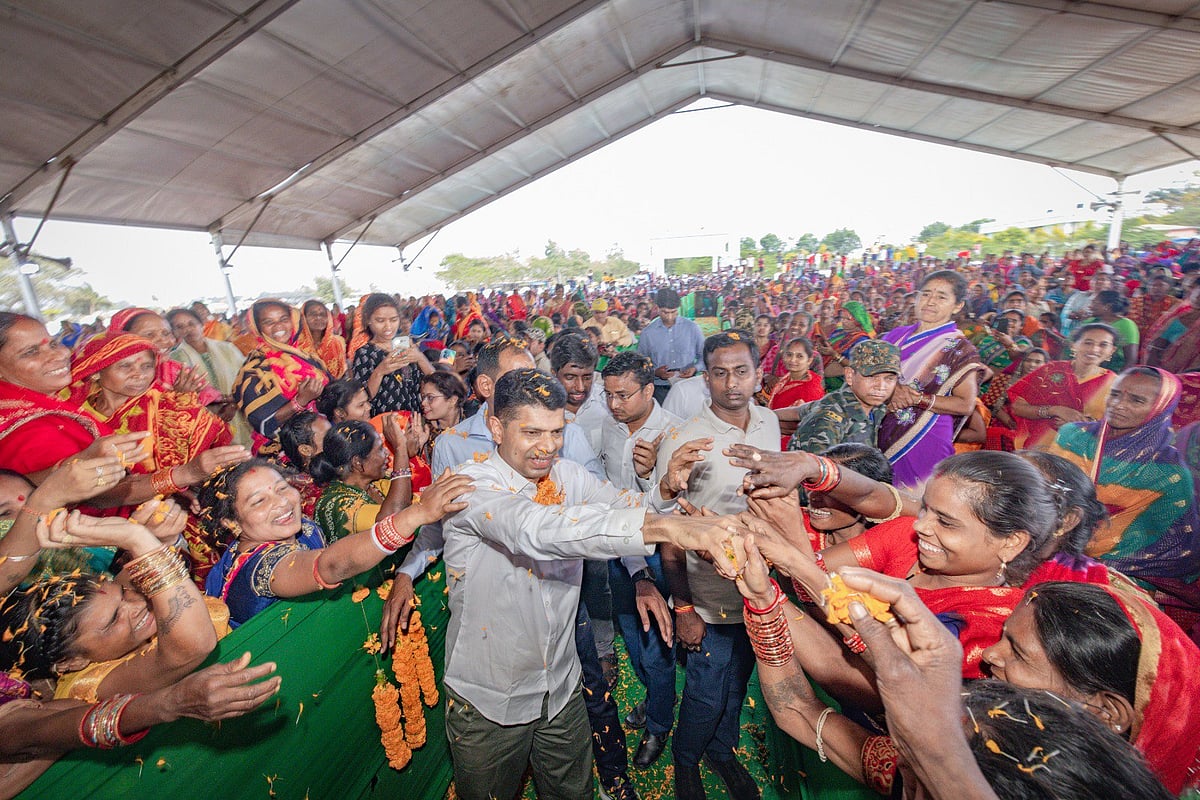 V.K. Pandian at a public event (photo: @MoSarkar5T/X)