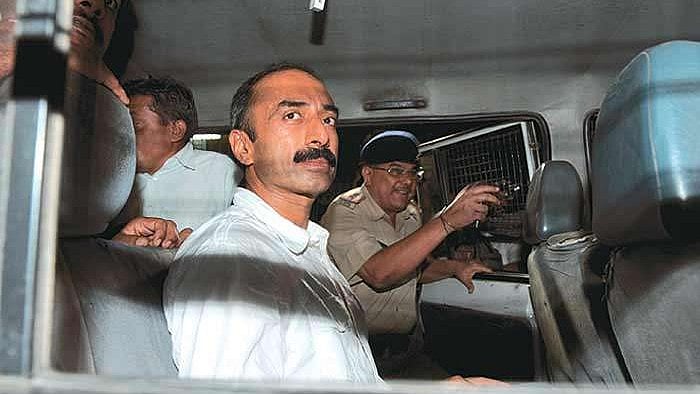 SC issues notice to Gujarat govt on ex-IPS Sanjiv Bhatt’s conviction appeal