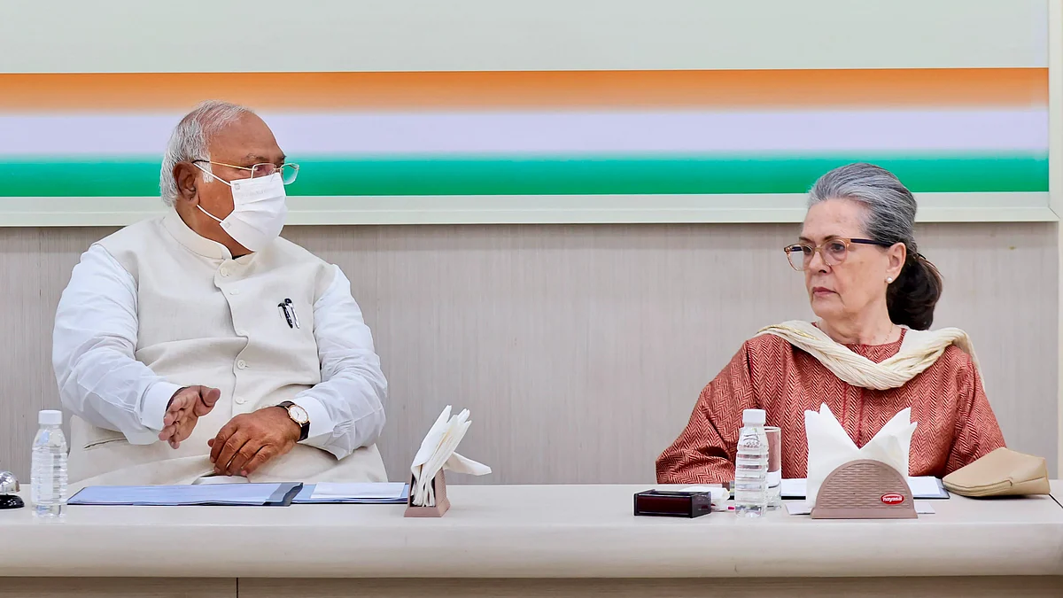 Top Congress leaders met on 31 March to discuss the party's Lok Sabha poll candidates for Bihar and Odisha (photo: PTI)