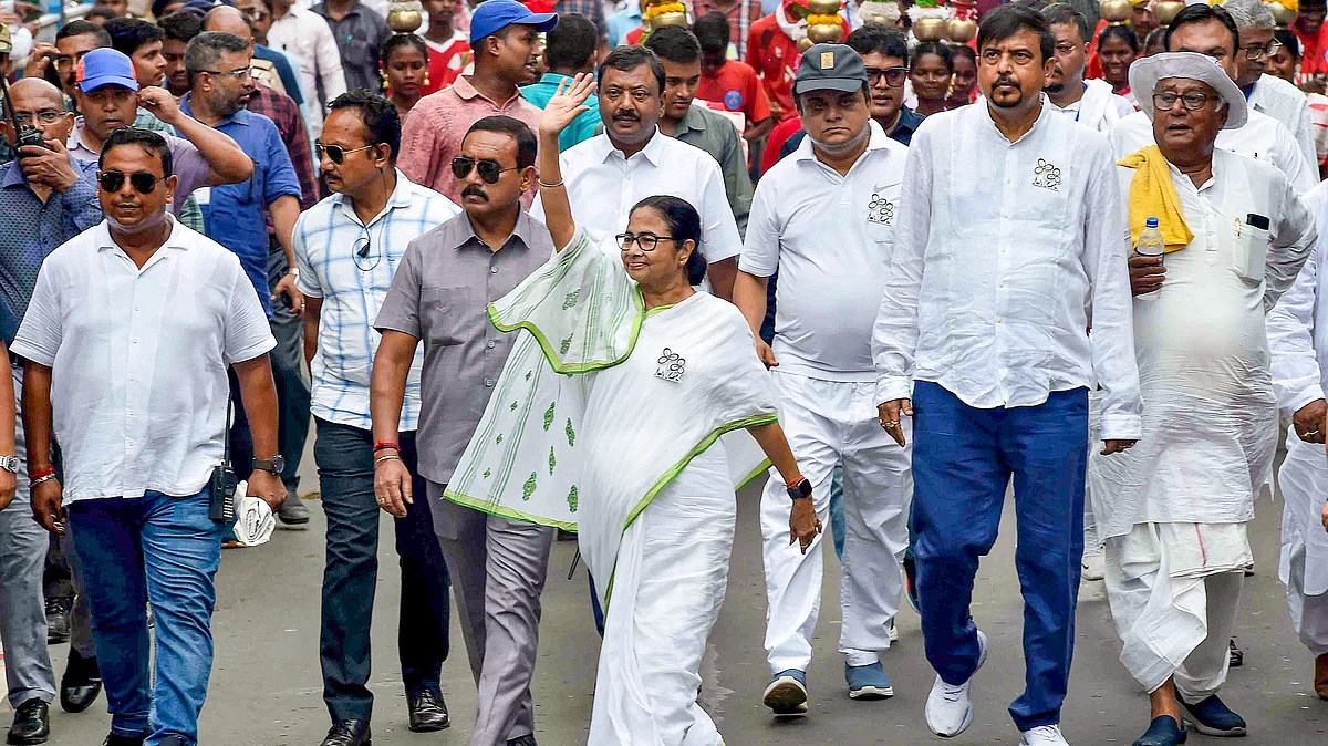 Mamata Banerjee at an election roadshow in Kolkata (photo: PTI)