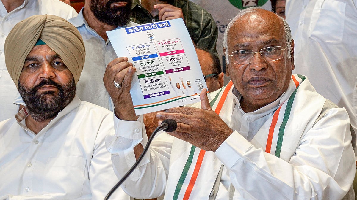 "Yours are declining, ours increasing... '400 paar' is 'bakwas'," says Kharge