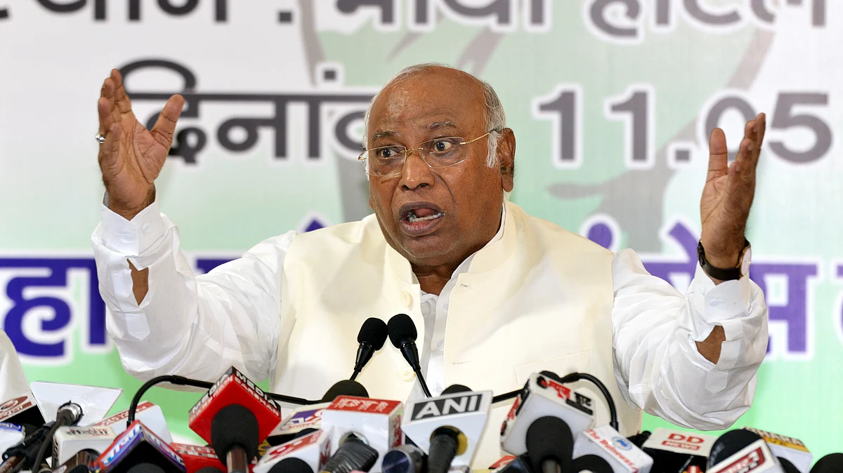 Mallikarjun Kharge addresses a press conference in Patna on 11 May (photo: PTI)