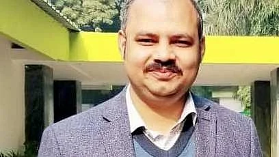 CM Arvind Kejriwal's aide Bibhav Kumar (photo: @RationalPrabal/X) 