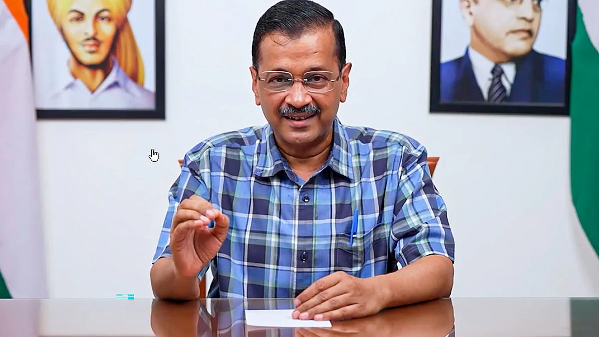 Delhi CM Arvind Kejriwal addresses a press conference in New Delhi on 21 May (photo: PTI)