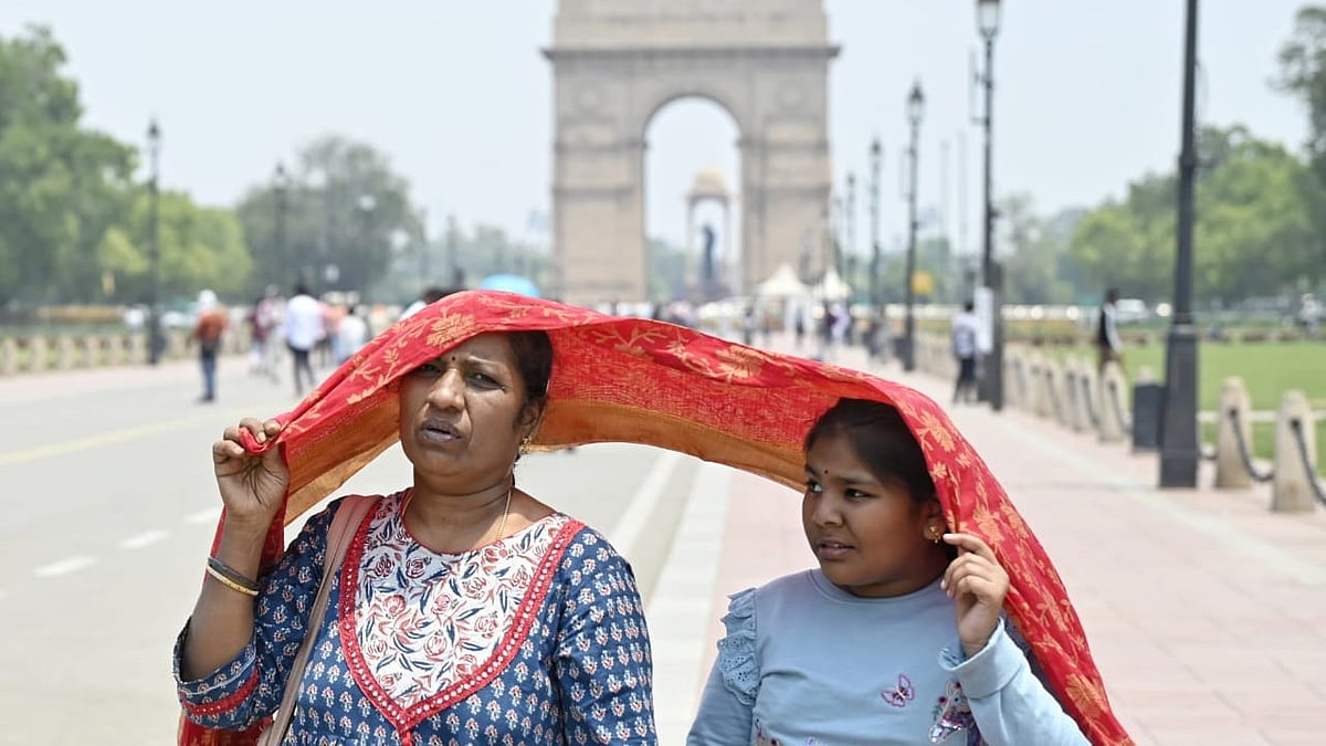 Delhi has seen a steady rise in temperature in recent days. (Photo: Vipin/ NH)