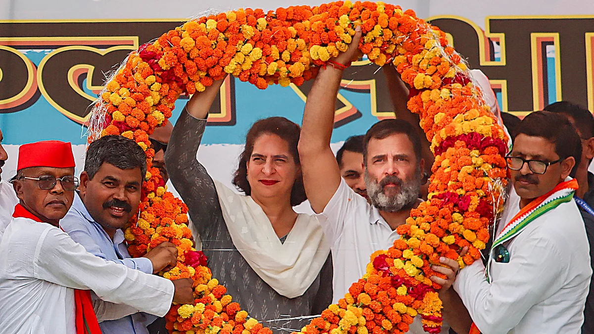 File photo of Rahul Gandhi and Priyanka Gandhi at Maharajganj in Raebareli (photo: PTI)