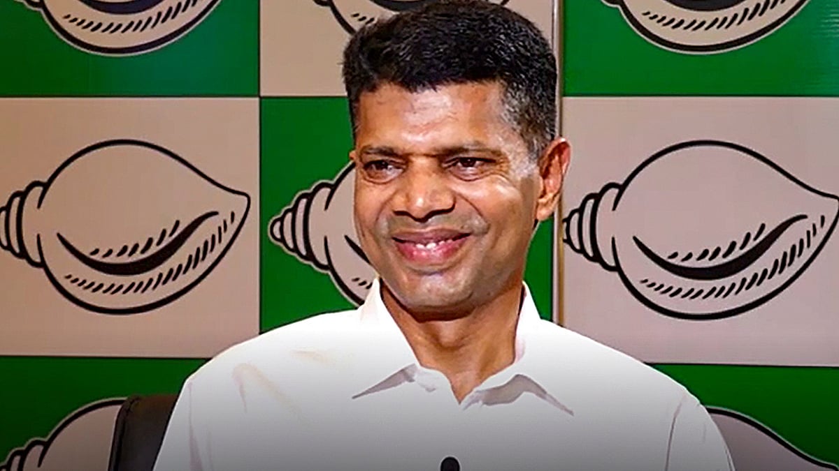 'BJP design' behind EC action against two IPS officers, alleges V.K. Pandian
