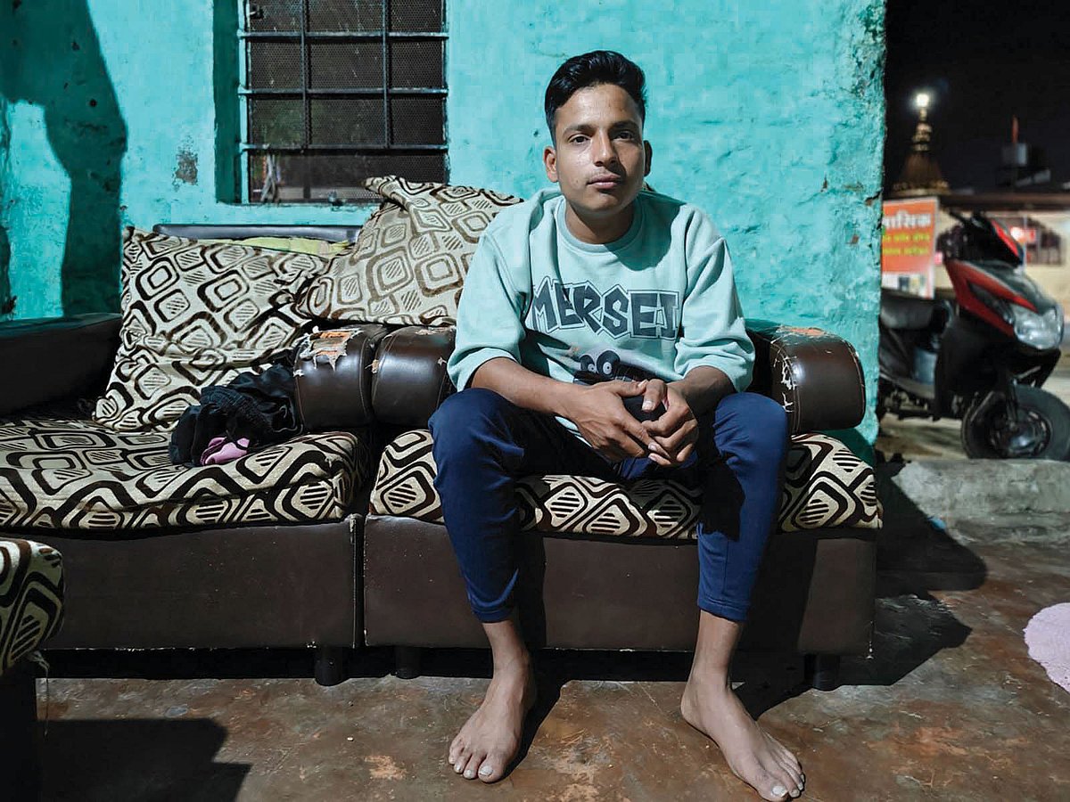  Sohail Pathan, a resident of Kondwe village, was assaulted for a status related to Tipu Sultan—and the police filed a case against him for disturbing communal harmony, while his assailants go scot free (photo: Parth M.N./PARI)
