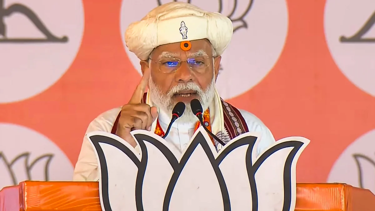 PM Narendra Modi addresses a public meeting in Madhya Pradesh on 7 May (photo: PTI)