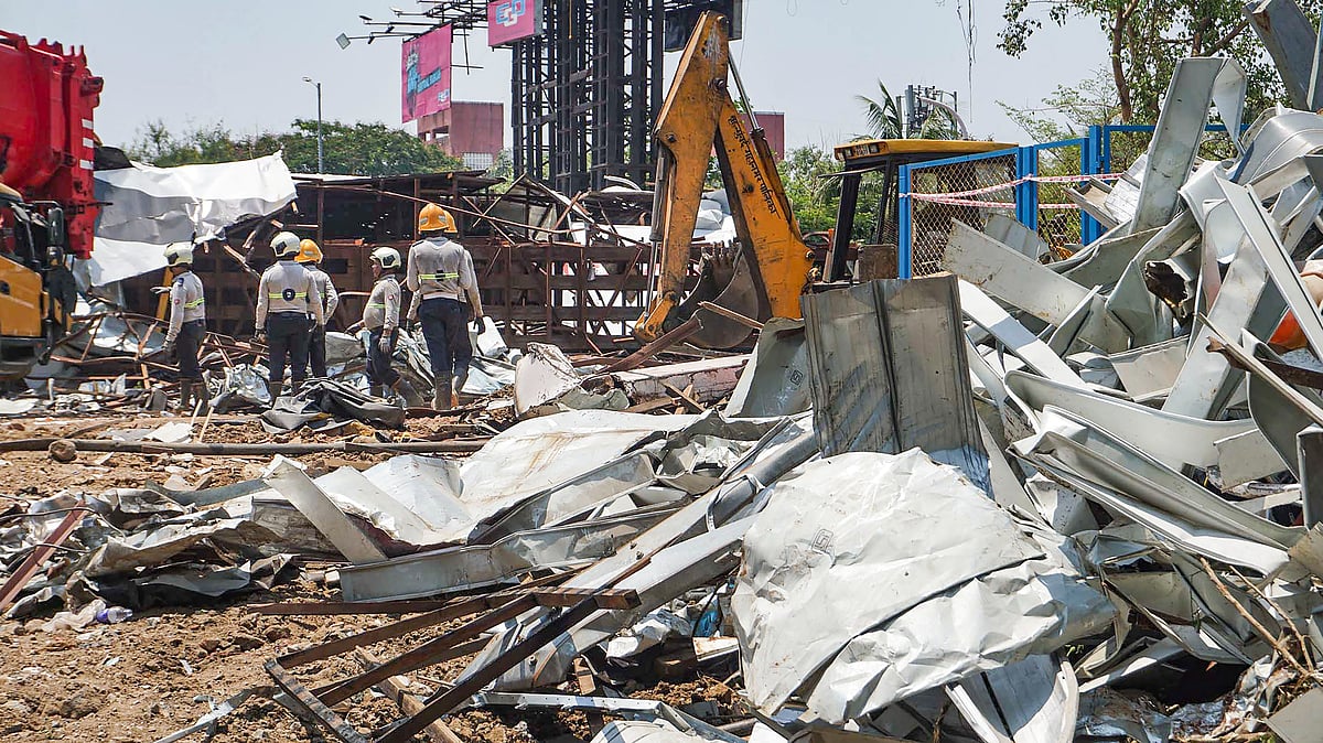 NDRF officials at the Ghatkopar hoarding collapse site