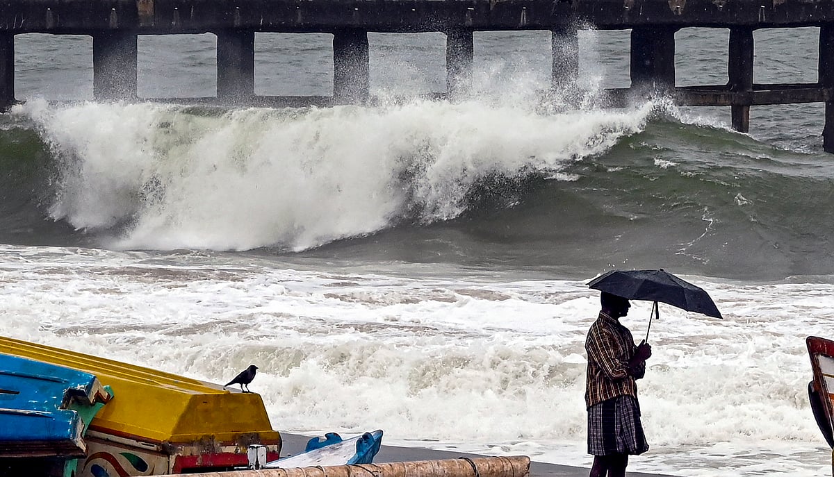 IMD issues red alert for Pathanamthitta and Idukki districts in Kerala