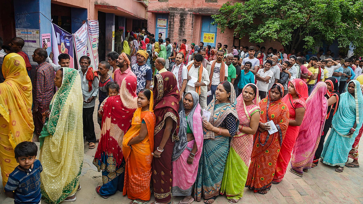 LS polls: Average voter turnout of 10.81 per cent in first two hours
