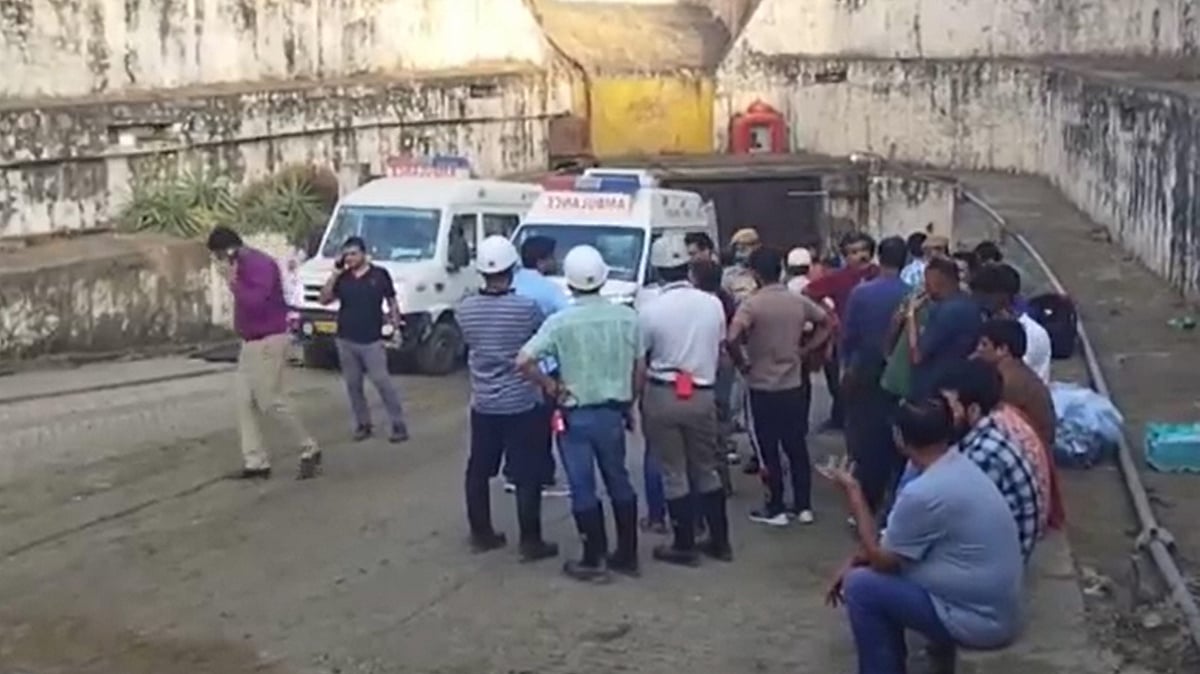 Rescue work underway after a lift collapsed at Kolihan mine in Jhunjhunu district on 15 May (photo: PTI)
