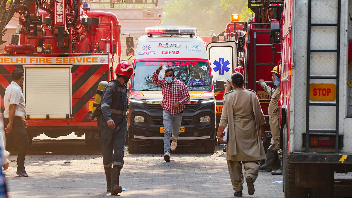 Official dies in fire at income tax CR building in Delhi
