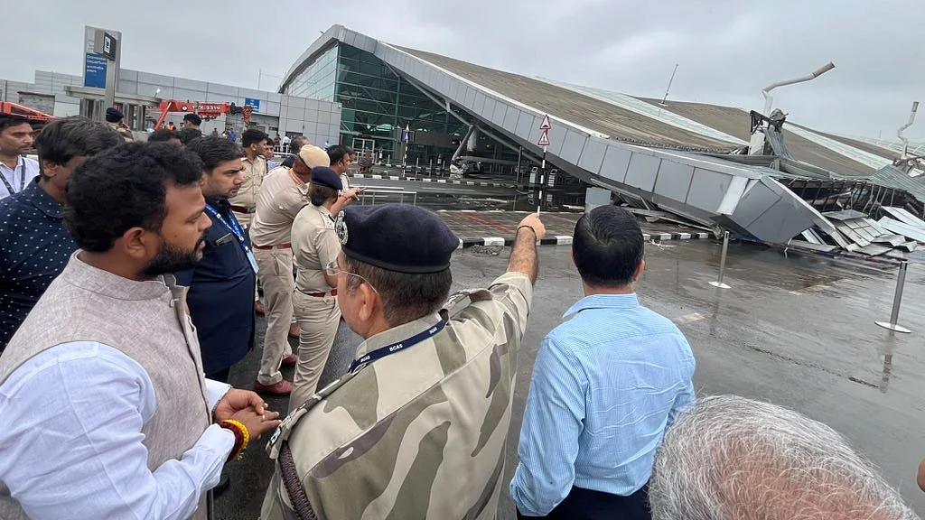 Civil aviation minister inspecting Delhi Airport's T1 terminal on 28 June 2024
(photo: @RamMNK/x)
