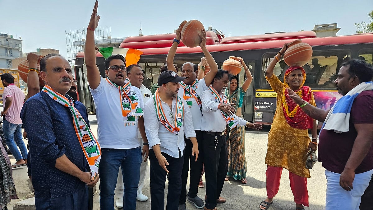 Congress workers protest in Delhi on 16 June (photo: @INCDelhi/X)