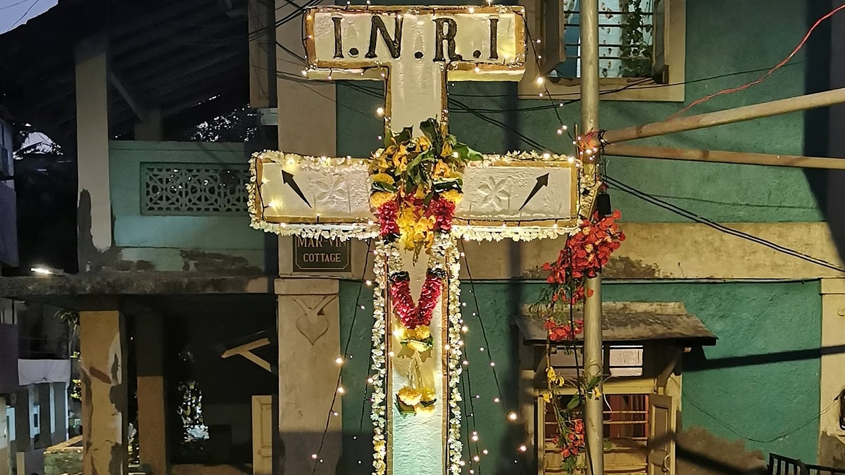 Cross beside Marvin cottage, Marol