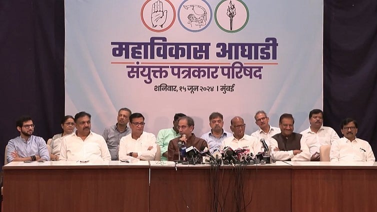 No question of taking back rebels, say Uddhav, Sharad Pawar
