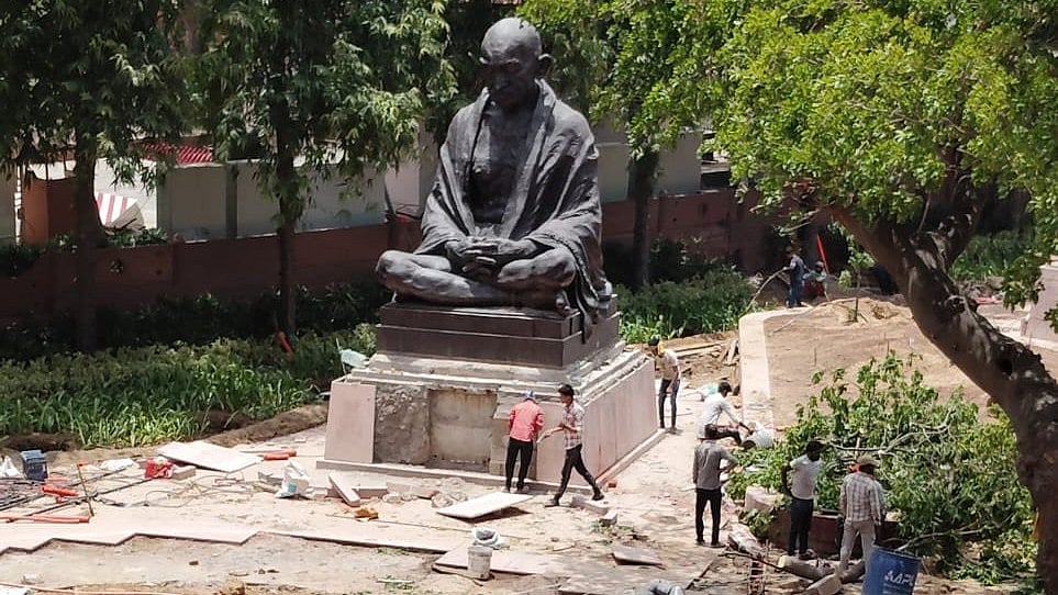 The Mahatma Gandhi statue (photo: @Jairam_Ramesh/X)