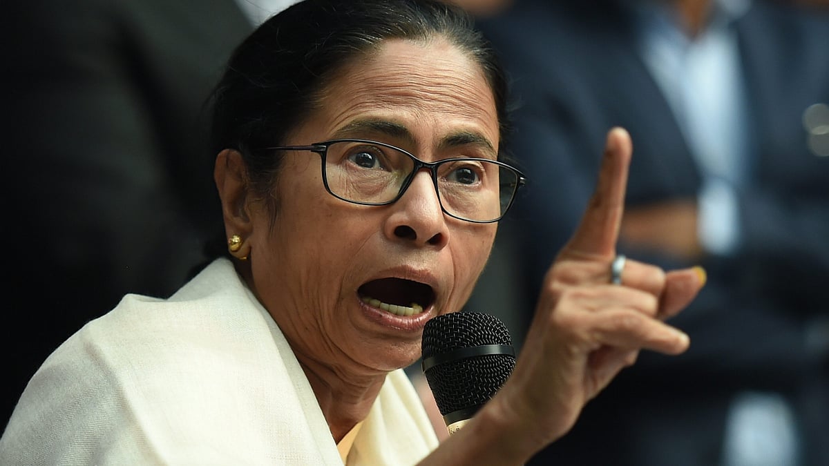 Bengal: Mamata fumes at MLAs, bureaucrats, cops for below-par civic amenities