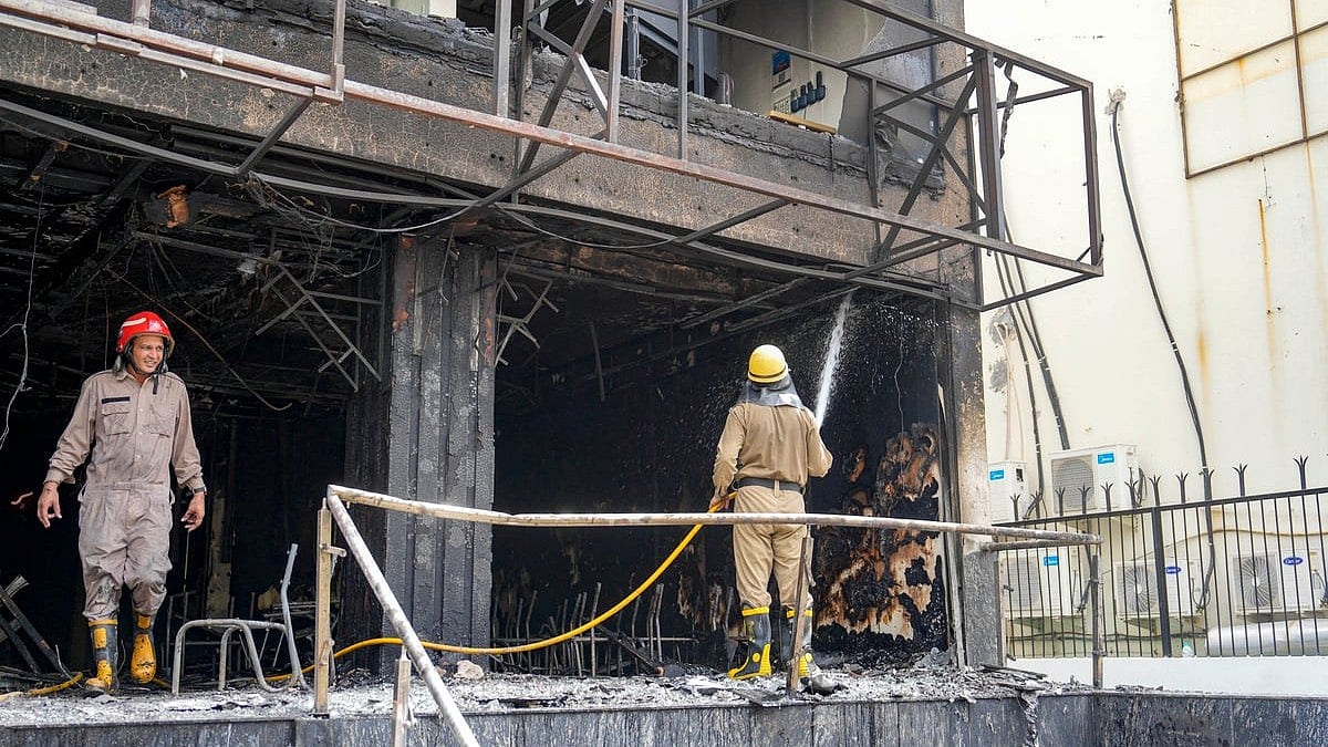 Massive fire breaks out at eye hospital in Delhi's Lajpat Nagar
