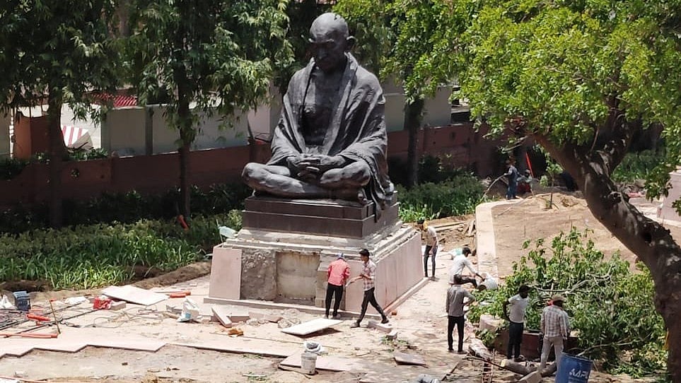 Gandhi, Ambedkar, Birsa Munda, Shivaji uprooted from Parliament?