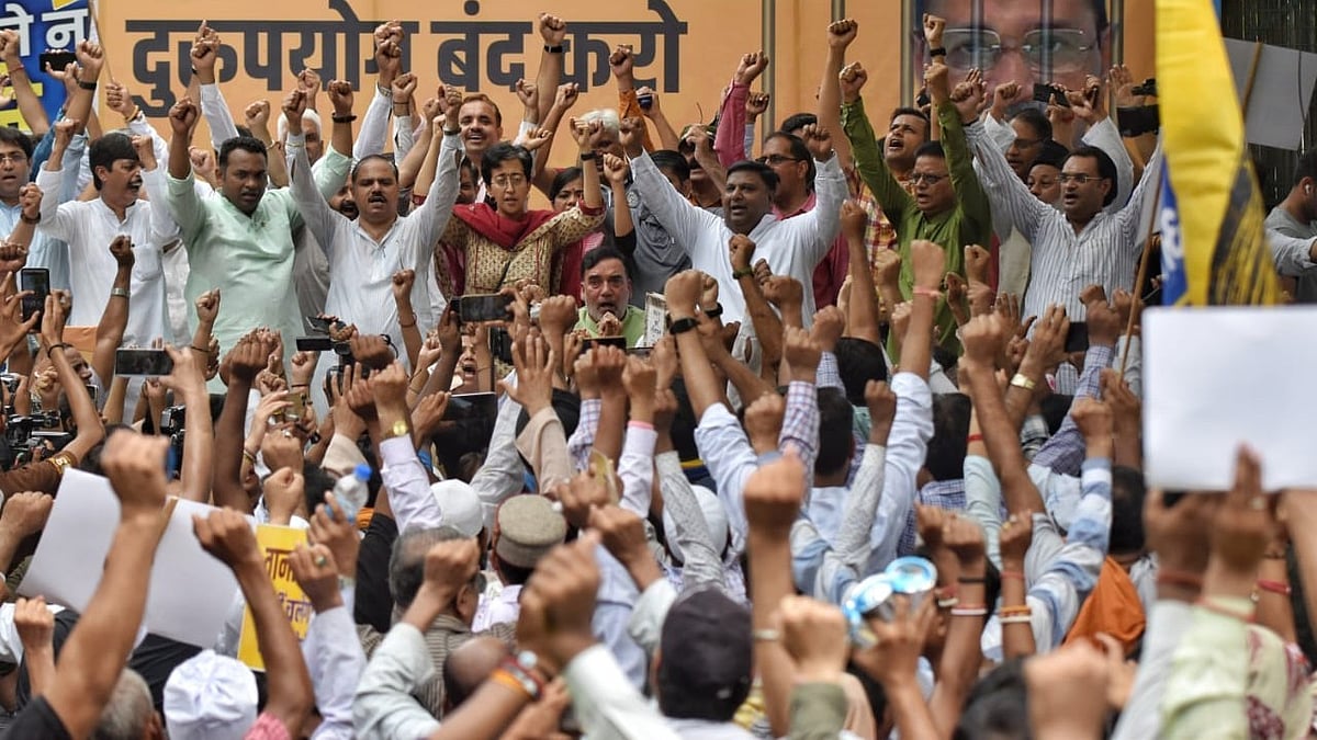 AAP leaders and supporters protest in Delhi on 29 June (photo: Vipin/NH)