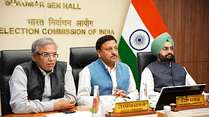 If goal is to shed last vestiges of neutrality, ECI doing remarkable job: Congress
