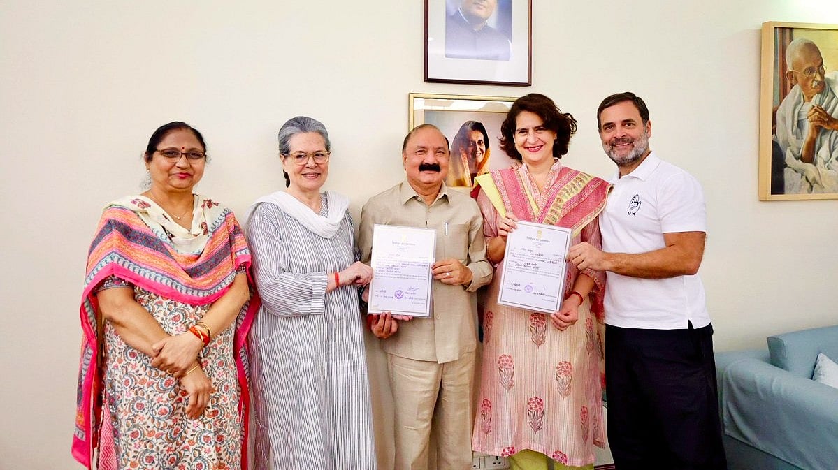 Rahul, Priyanka to address thanks-giving public meeting in Amethi