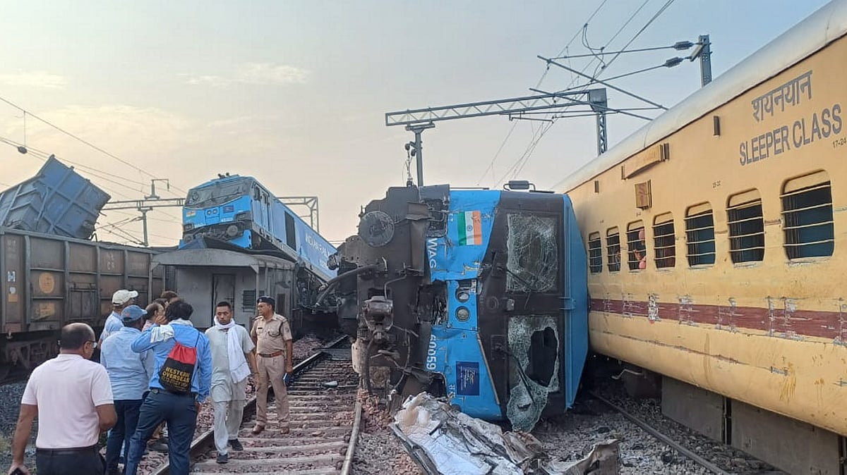 Rescue operation underway in Fatehgarh Sahib on 2 June (photo: PTI)