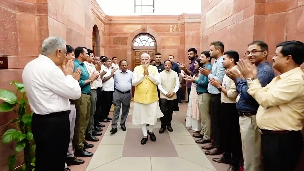PM Narendra Modi arrives in South Block, New Delhi to begin his third term (photo: PTI)