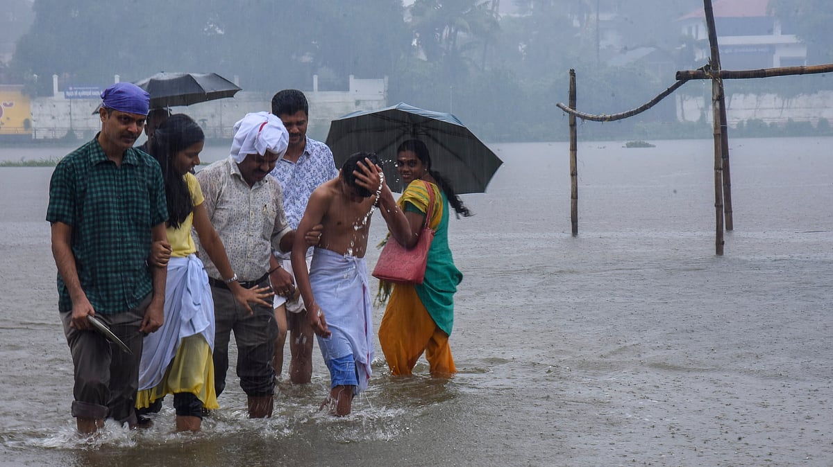 IMD issues orange, yellow alerts as heavy rains lash Kerala