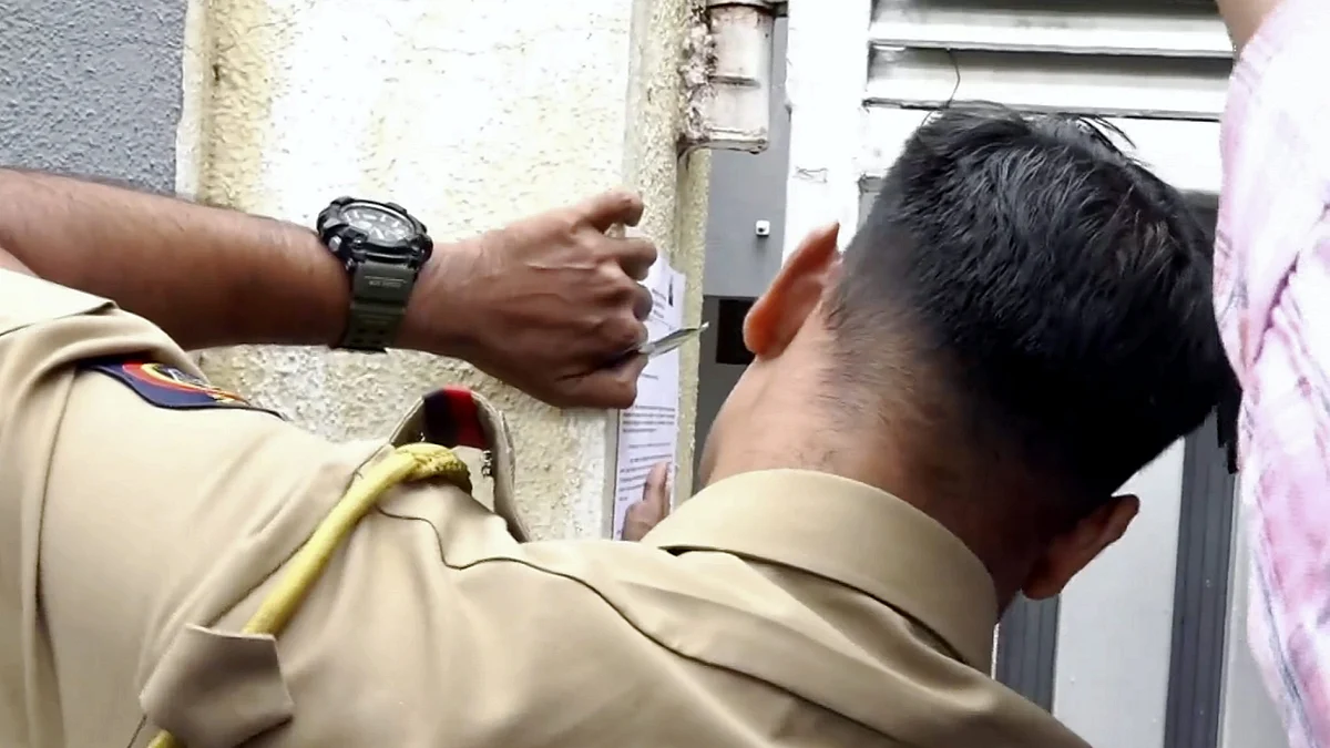 Pune Police puts notice outside probationary IAS officer Puja Khedkar's residence
