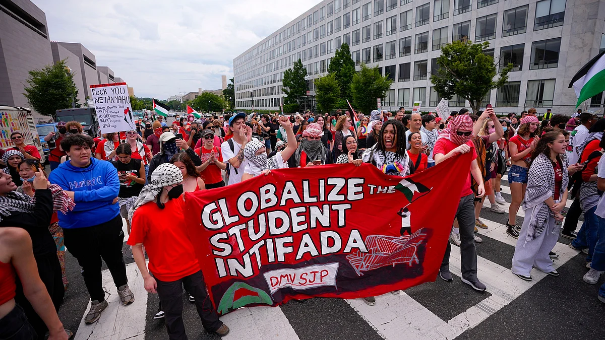 Demonstrators marching ahead of a scheduled visit by Netanyahu on 25 July (photo: PTI)