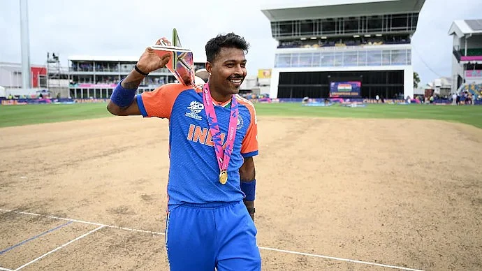 Hardik Pandya with the MVP trophy in Barbados (photo: Getty Images)