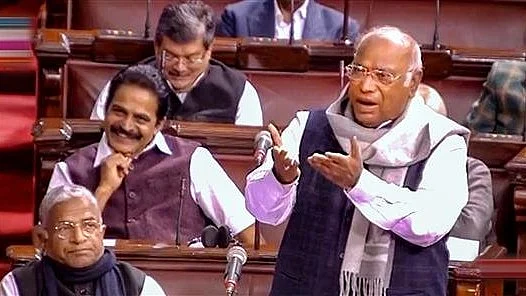Congress president Mallikarjun Kharge at Parliament (photo: @harsht2024/X)