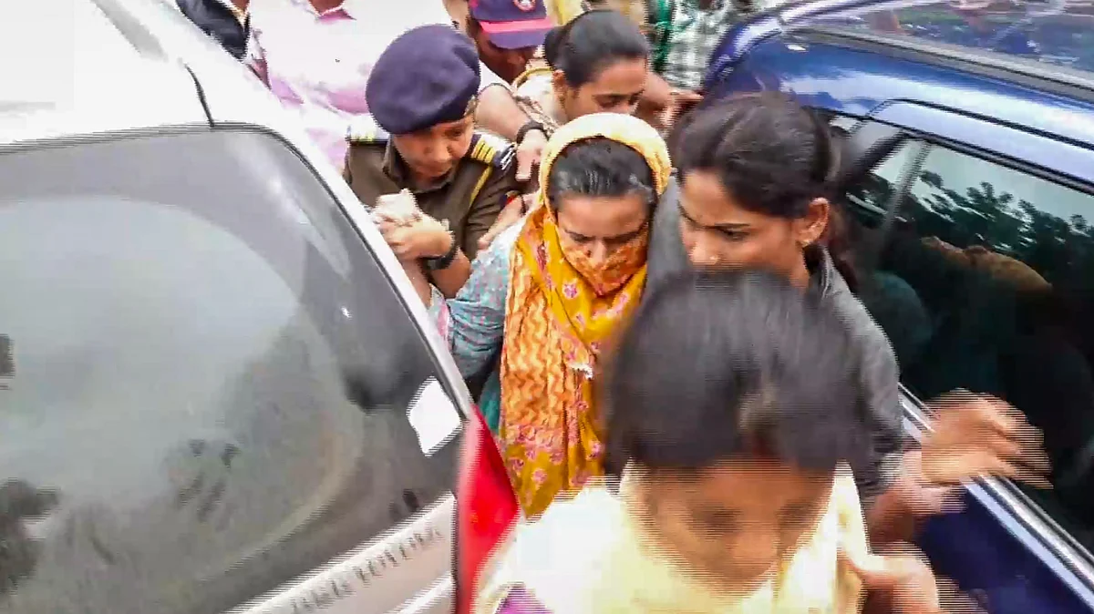 Manorama Khedkar, mother of IAS probationer Puja Khedkar, in Pune on 18 July (photo: PTI)
