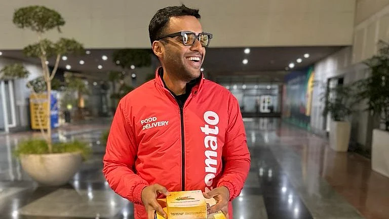 Zomato founder CEO Deepinder Goyal 