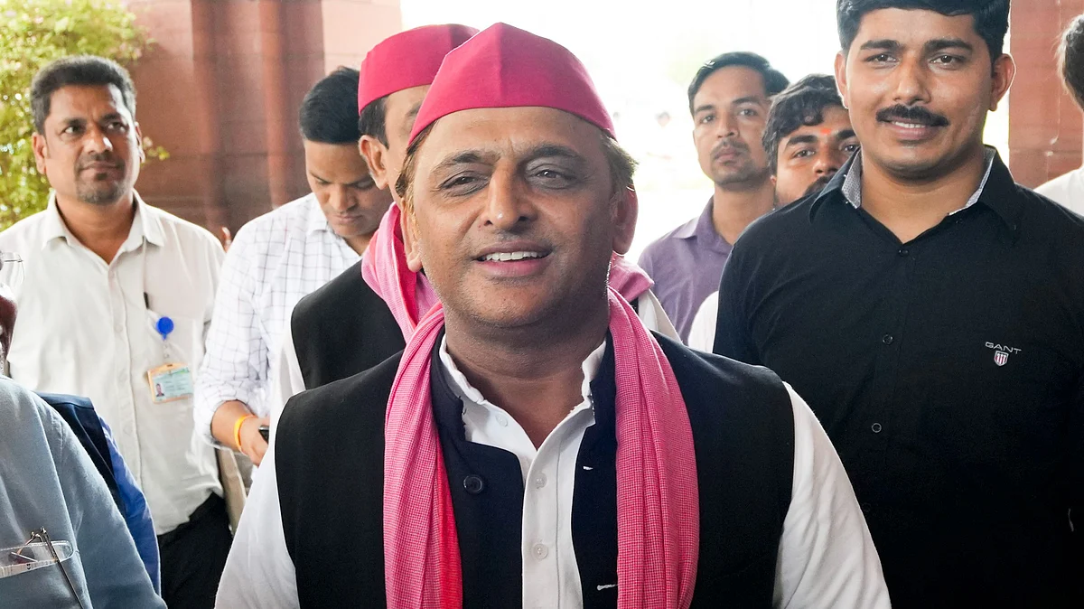 Akhilesh Yadav hints at dissatisfied BJP MLAs to join SP (photo: PTI)