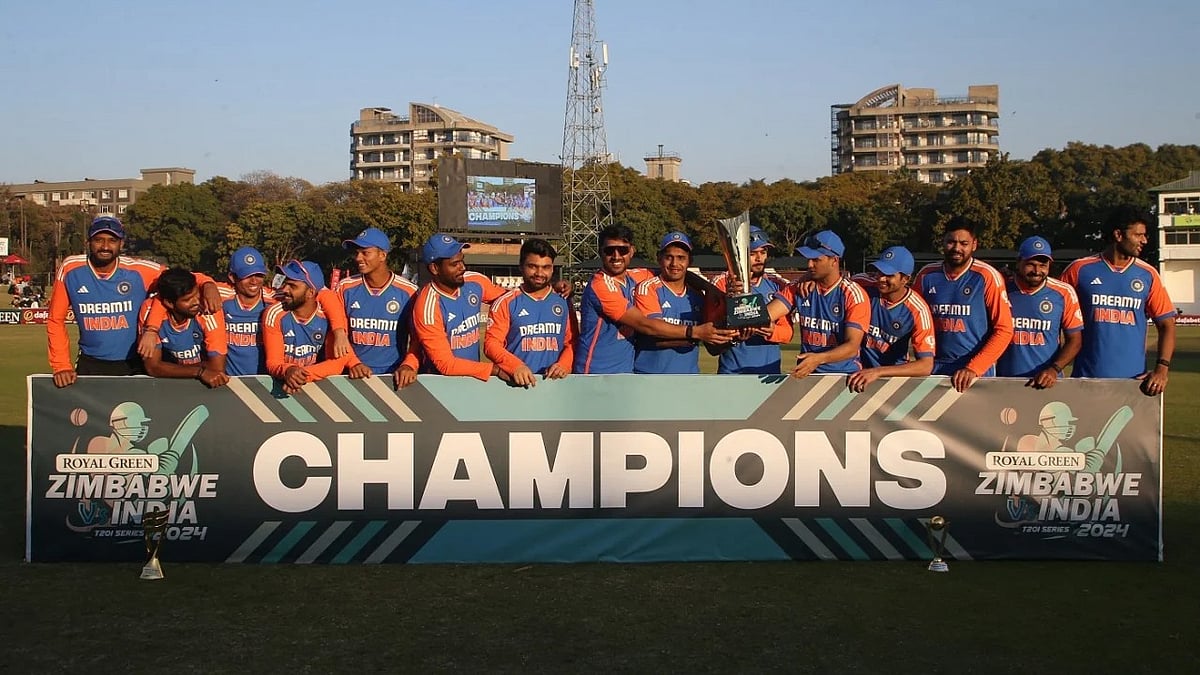 Team India pose with the trophy in Zimbabwe (photo: Getty Images)