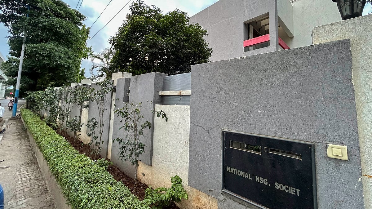 Police detains IAS probationer Puja Khedkar's mother