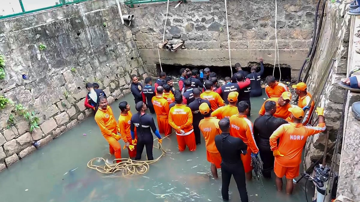 Naval team to join rescue efforts to find missing sanitation worker in Kerala