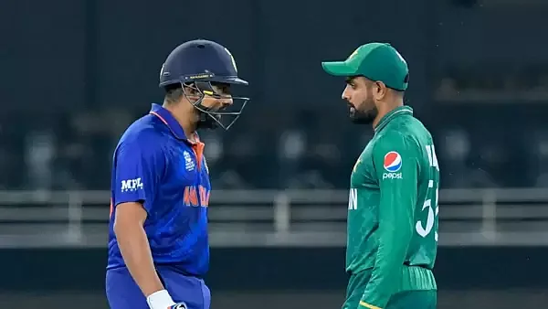 Rohit Sharma & Babar Azam (photo: ICC)