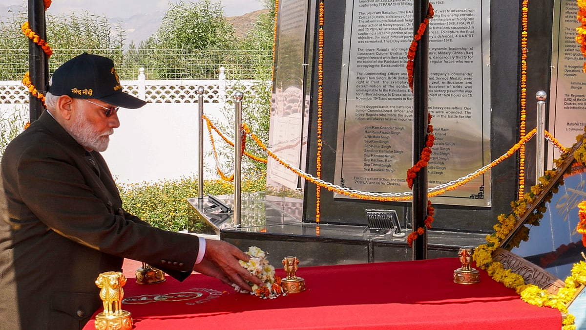 PM Narendra Modi at the Kargil War Memorial on 26 July (photo: PTI)