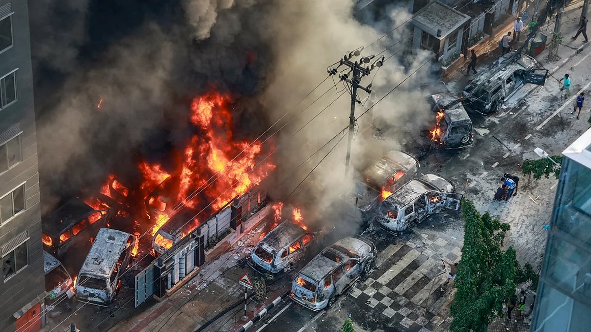 A view of violence in Dhaka (photo: Getty Images)