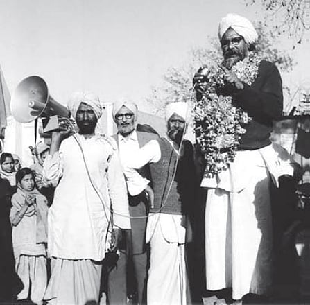 Harkishan Singh Surjeet after winning Phillaur
assembly seat in Feb. 1967. (Photo courtesy: Amarjit Chandan)