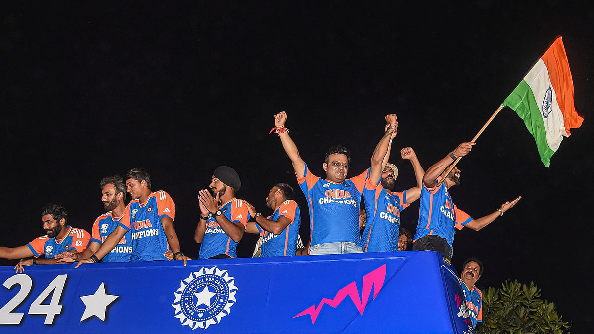 Mumbai: 11 hospitalised as fans flocked to Team India’s victory parade