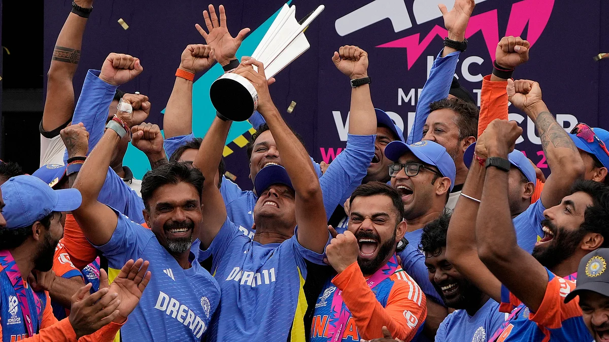 Team India celebrate with T20 World Cup trophy in Barbados on 29 June (photo: PTI)