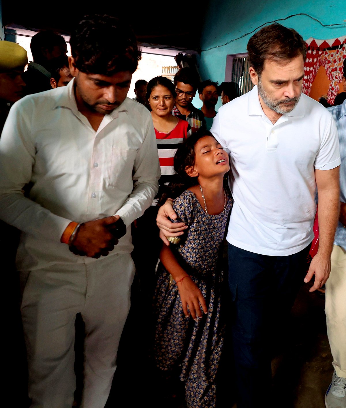 Rahul assured the families of his support (photo: PTI)