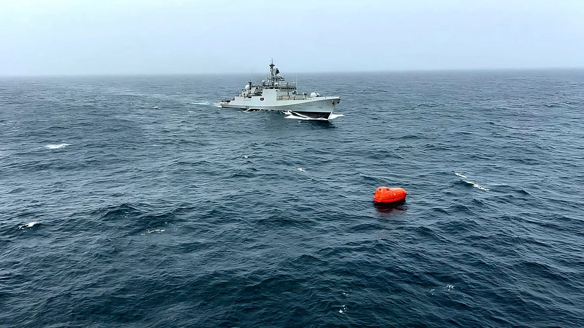 Search and rescue operations, involving the Indian warship INS Teg are ongoing (photo: @indiannavy/X)